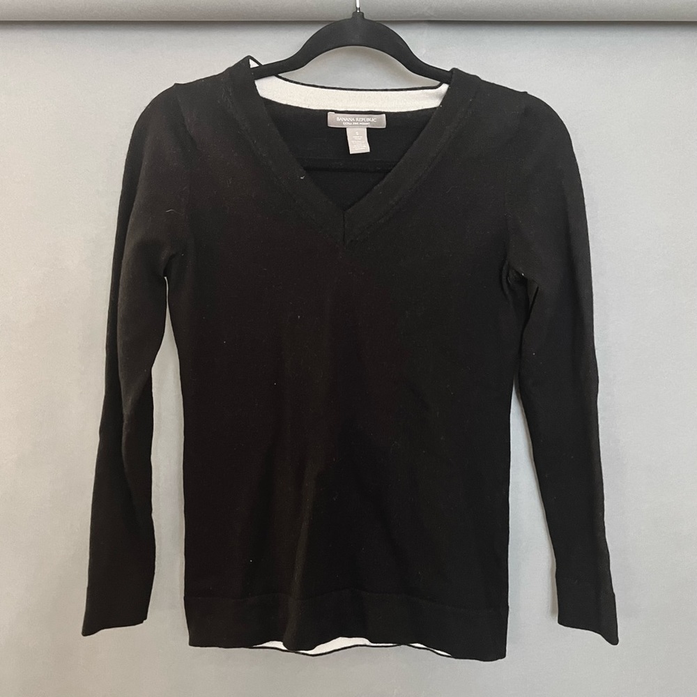 Banana Republic womens merino sweater black small